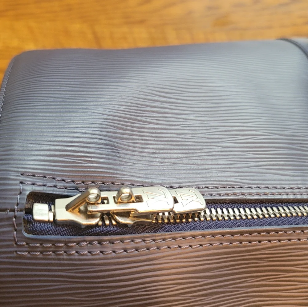 Louis Vuitton Navy Blue Epi Leather Keepall Travel Carry Duffle Luggage …